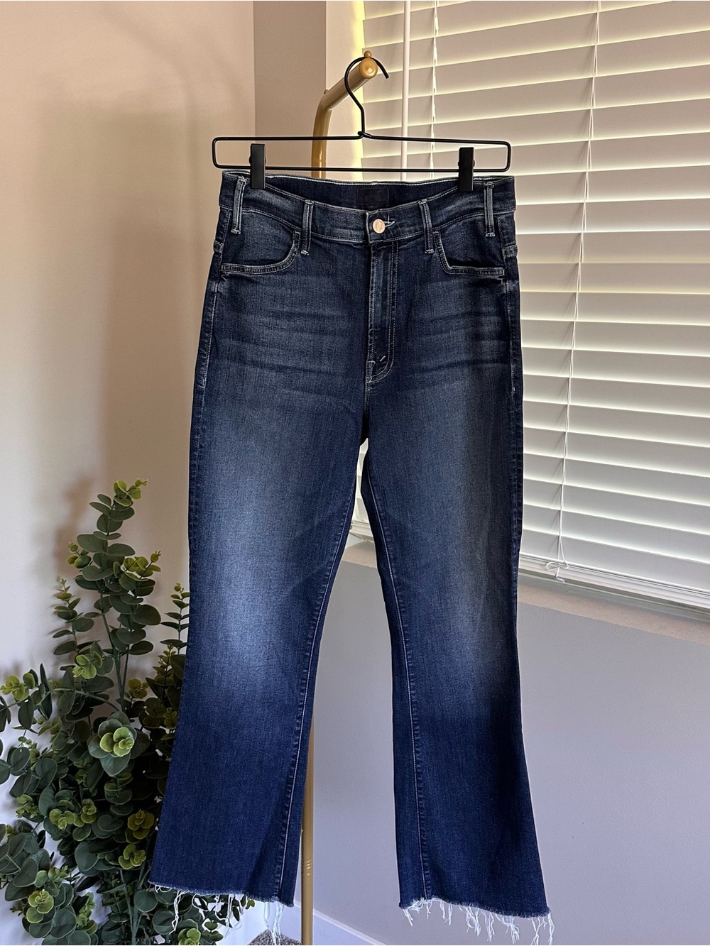 MOTHER The Hustler Ankle Fray 28